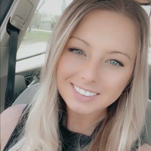 Meet your Posher, Kara